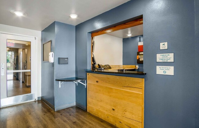 7477 Northside Dr, North Charleston, SC 29420 - photo 3