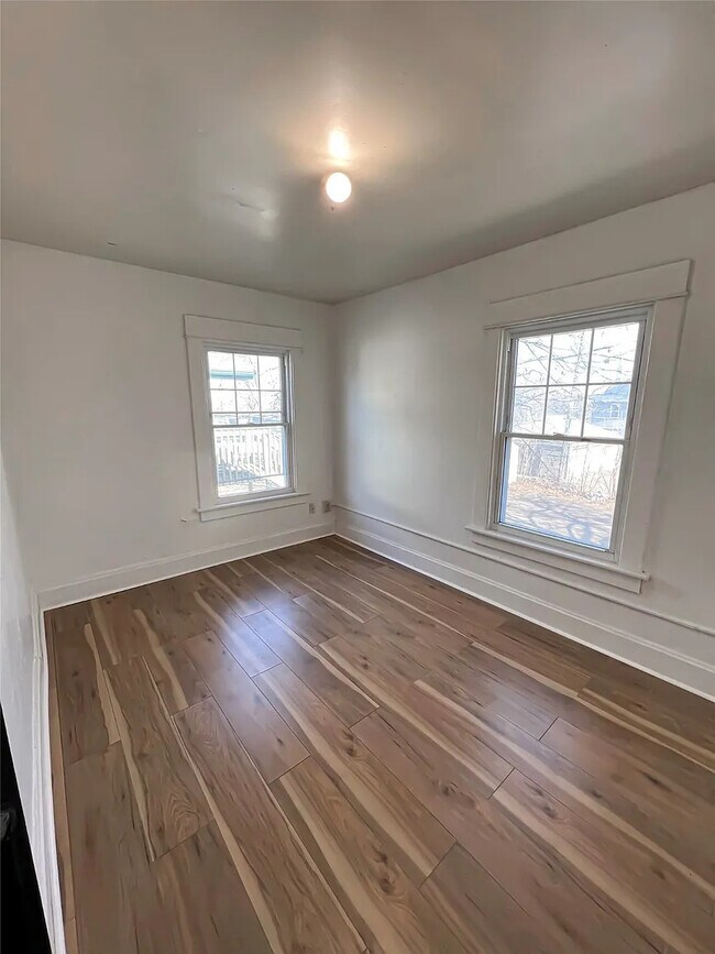 1171 21st St unit 2, Des Moines, IA 50311 - photo 5