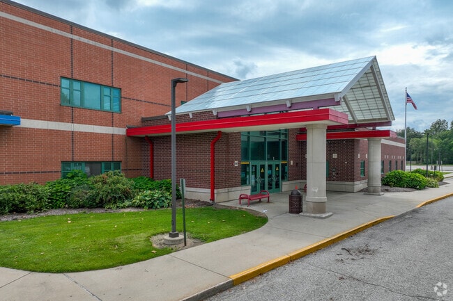 Roosevelt Elementary School is the local public school for Southdale kids in K-6.