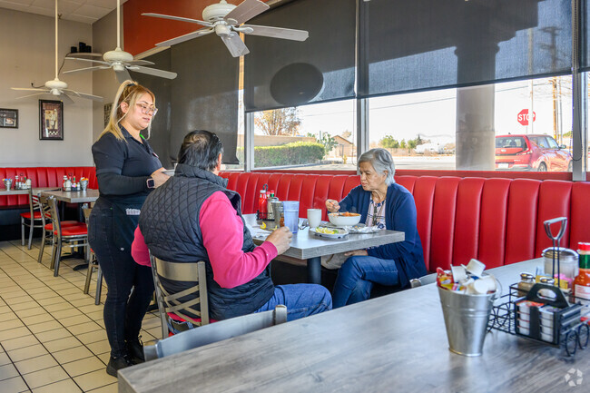 Much of Oak Hills' closest restaurants can be found along neighboring Hesperia's Main Street.