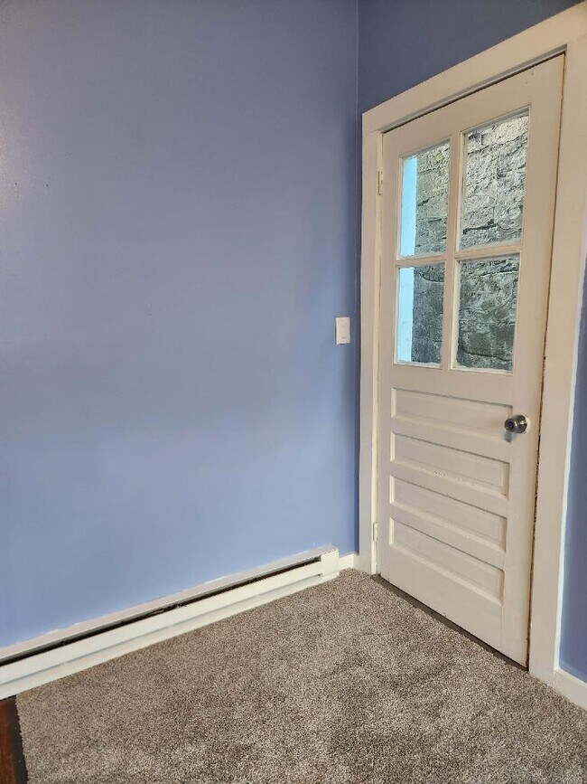 607-615 Main St unit Hobart Haven in Cats, Hobart, NY 13788 - photo 4