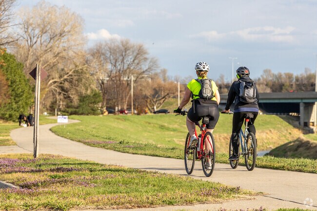 The Big Papio Trail is a popular outdoor space near the Paddock Road neighborhood.