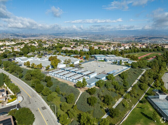 Stevenson Ranch Elementary serves grades K-6 in Stevenson Ranch.