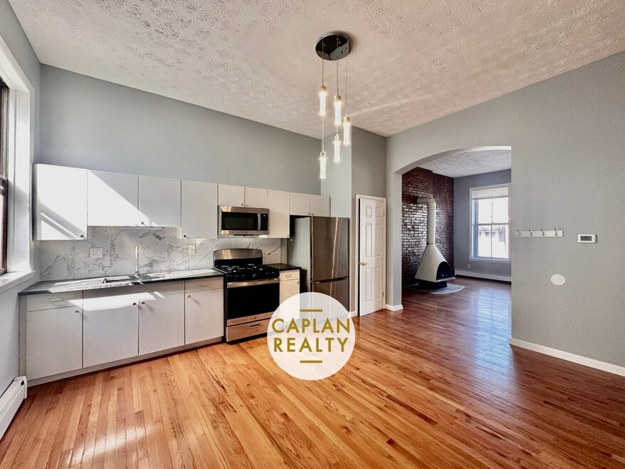 46 Warren St unit D, New Haven, CT 06511 - photo 1