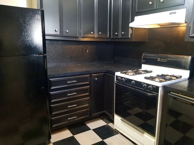 1806 Banks St unit 4, Houston, TX 77098 - photo 5