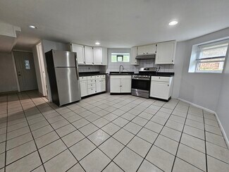 2441 N Tripp Ave Unit B, Chicago, IL 60639