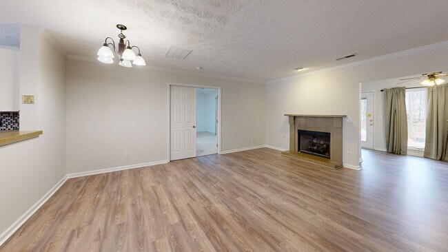 2958 Stonecrest Ln unit 31, Lithonia, GA 30038 - photo 2