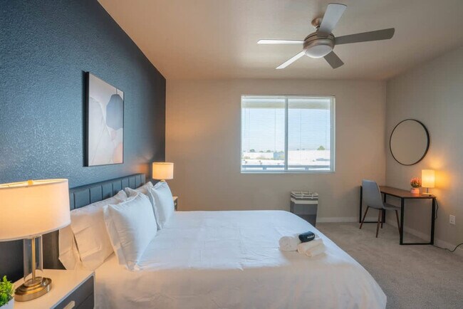 1890 S Country Club Way unit ID1263033P, Tempe, AZ 85281 - photo 4