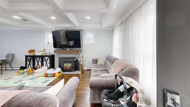 3 Stoddard St, Upton, MA 01568 - photo 3