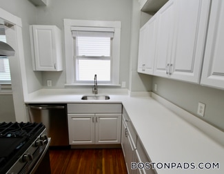 55 Estes St Unit 3, Lynn, MA 01902