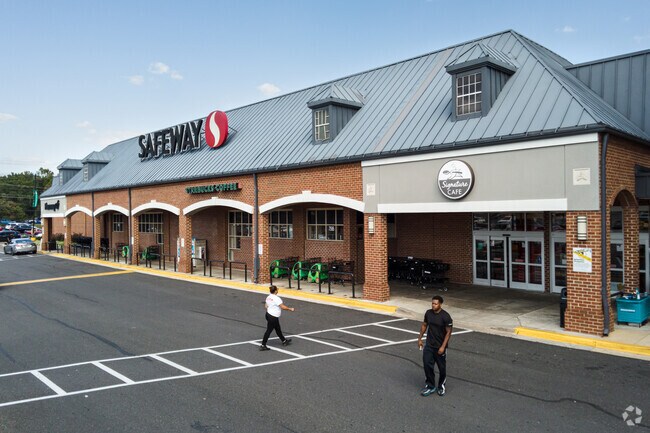 Neighboring Greenbelt has larger grocery chains like Safeway to support Goddard.