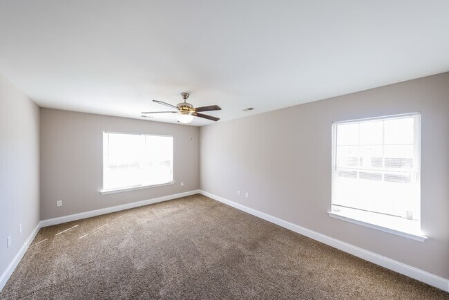 254 Ivy Hills Cir, Calera, AL 35040 - photo 7