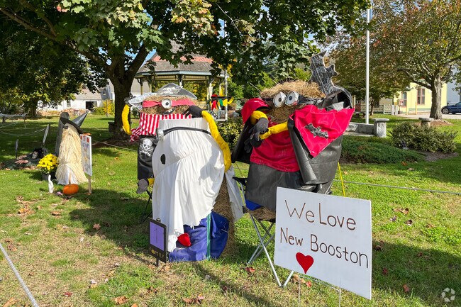 New Boston residents enjoy a welcoming community with scenic surroundings.