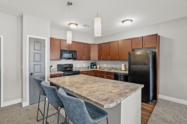 Cascades at Jordan Creek, West Des Moines, IA 50266 - photo 6