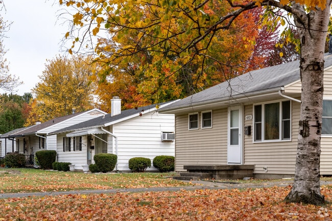 Ranch style homes are the most common architectural style found in Marion's College Park.