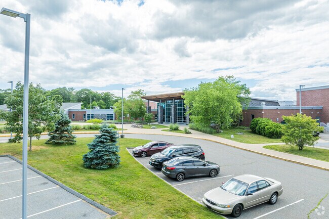 Welcome to Catherine Kolnaski STEAM Magnet School located in Groton, CT.