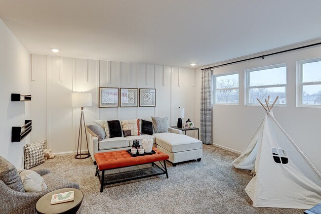 458 Bower Ln, Oswego, IL 60543 - photo 6