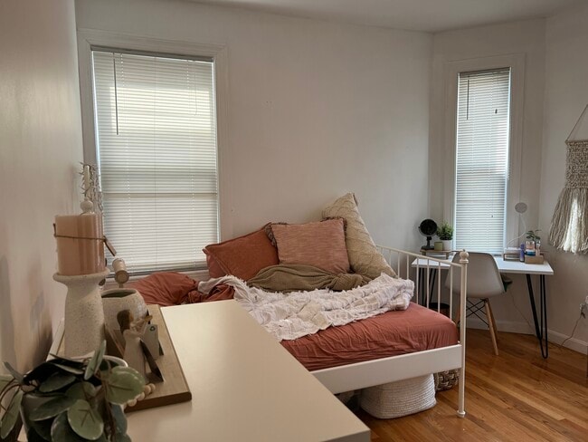 38 Gorham St, Somerville, MA 02144 - photo 2