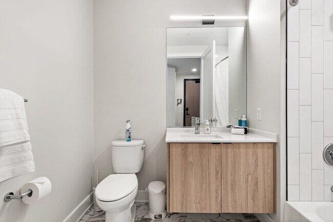 1125 W Van Buren St unit ID1029601P, Chicago, IL 60607 - photo 7