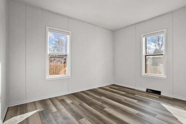 426 College Ave unit Lower, Watertown, WI 53094 - photo 6