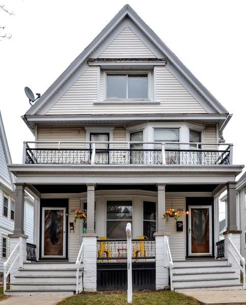 2956 -2958 North Cramer St Unit Lower, Milwaukee, WI 53211