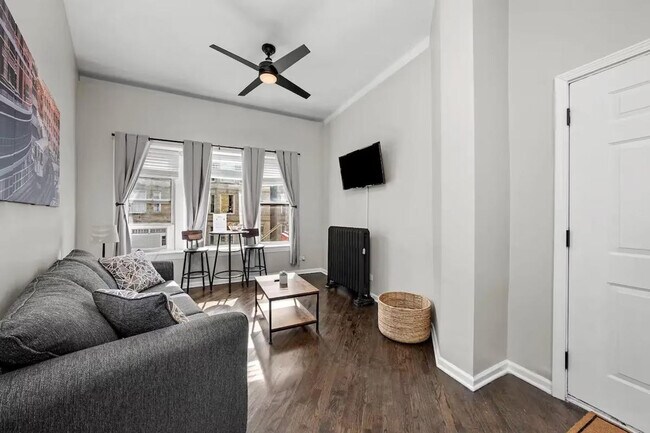 2339 N California Ave unit ID1032031P, Chicago, IL 60647 - photo 2