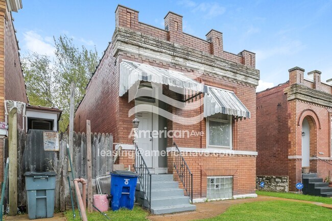 3455 Itaska St, Saint Louis, MO 63111 - photo 2