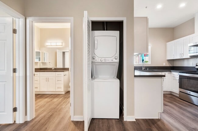 Arrive at the Retreat, Thousand Oaks, CA 91360 - photo 7