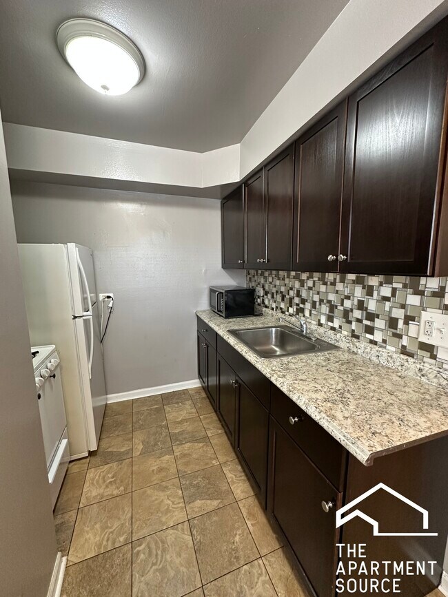 3820 25th Ave unit 14, Schiller Park, IL 60176 - photo 4