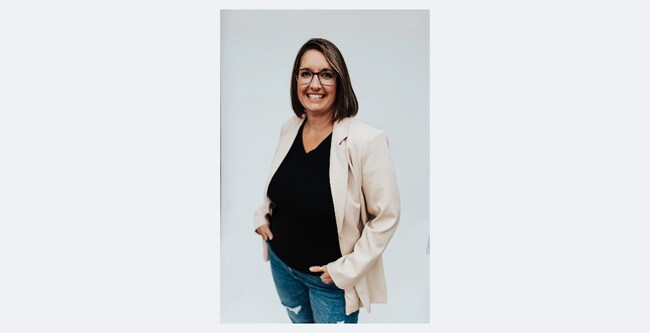 Agent Photo