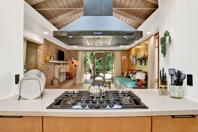 305 E Indian Creek Dr unit ID1043809P, Mobile, AL 36607 - photo 6