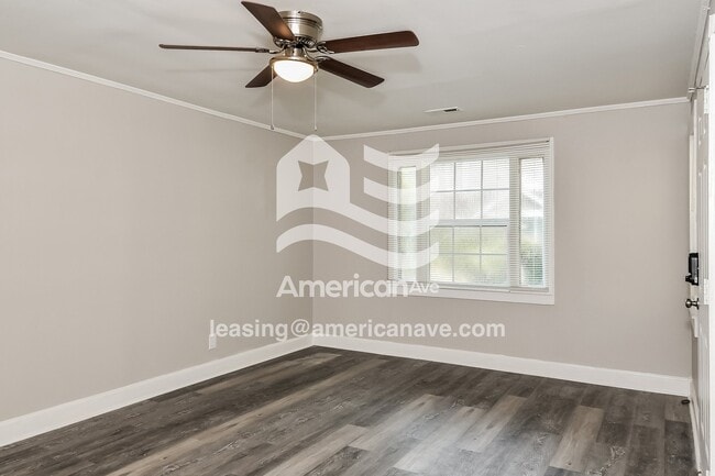 613 Chesnut St, Camden, SC 29020 - photo 3