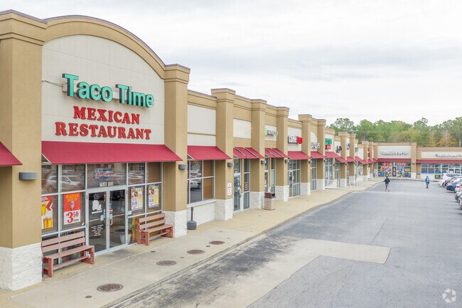 There are plenty of restaurants and shopping within 15 minutes of the Hopkins Suburban area.