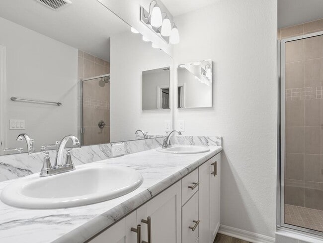 235 Turtle Bay Ave, Winter Haven, FL 33881 - photo 5