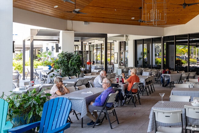 Cypress Woods residents are close to many nearby shopping centers and eateries.