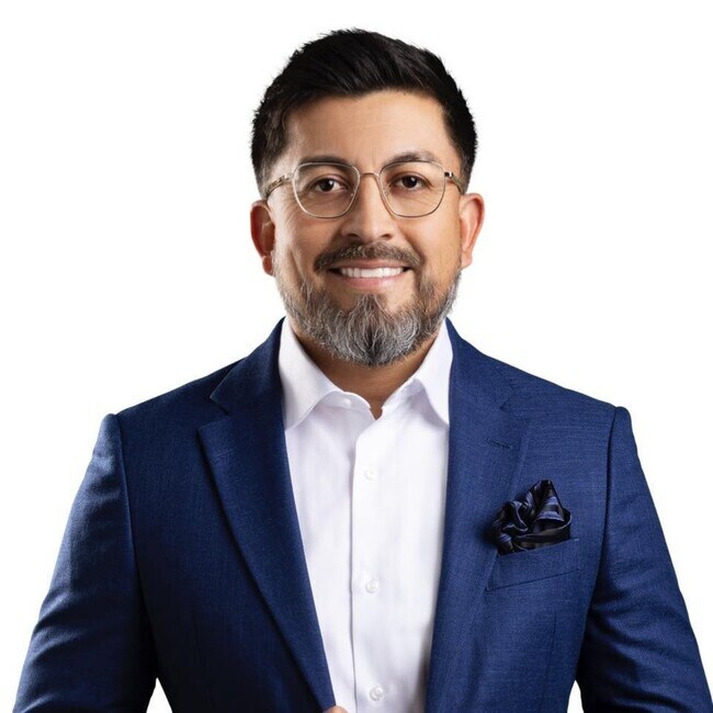 Agent Photo
