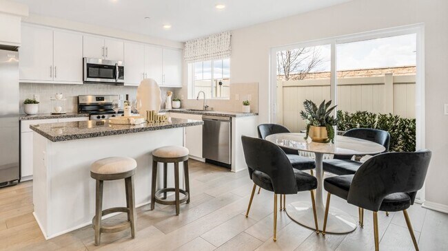 19252 Monticello Grove Way unit 36035581, Highgrove, CA 92507 - photo 6