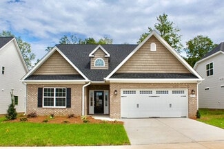 1079 Fairhaven Dr, Mebane, NC 27302