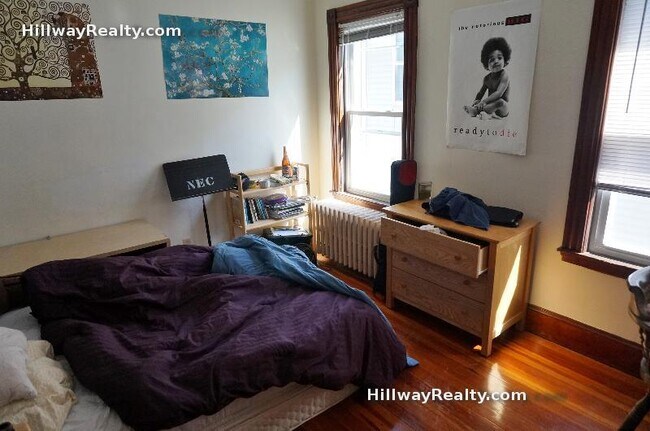 40 Weld Hill St unit 2, Jamaica Plain, MA 02130 - photo 2
