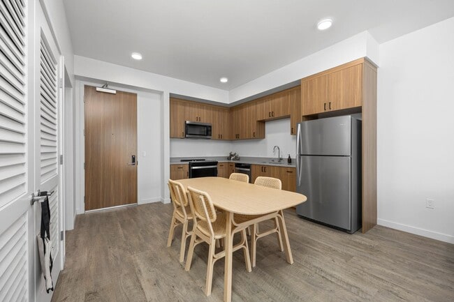 918 at Eastchester, Bakersfield, CA 93301 - photo 3