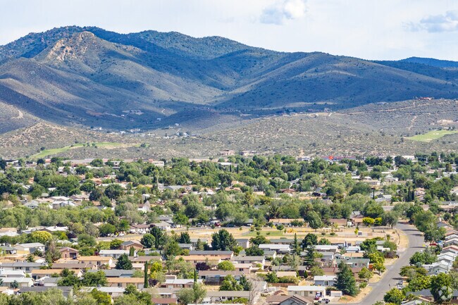 Mount Union lines the southern horizon of Prescott East.