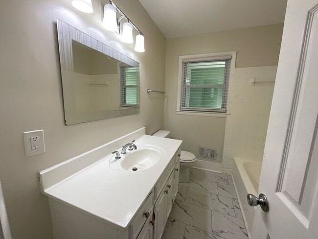 728 Gary Rd NW, Atlanta, GA 30318 - photo 7