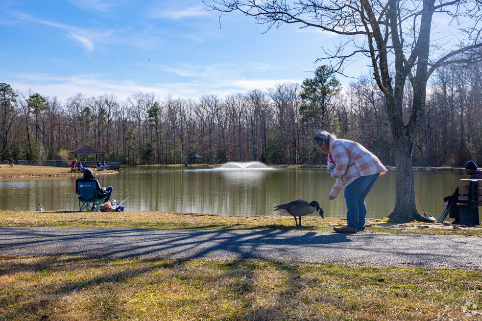 NH_Sandston_524228_P1_V5_MD_03052024