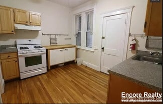 109 St Paul St Unit 1, Brookline, MA 02446