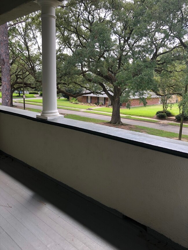 balcony