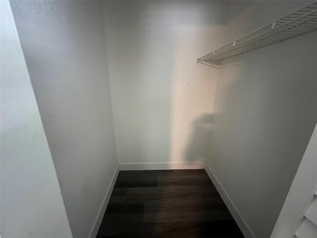 7975 NW 8th St, Margate, FL 33063 - photo 6