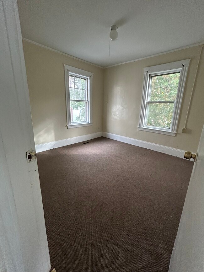 47 Juniper St unit 3, Lawrence, MA 01841 - photo 3