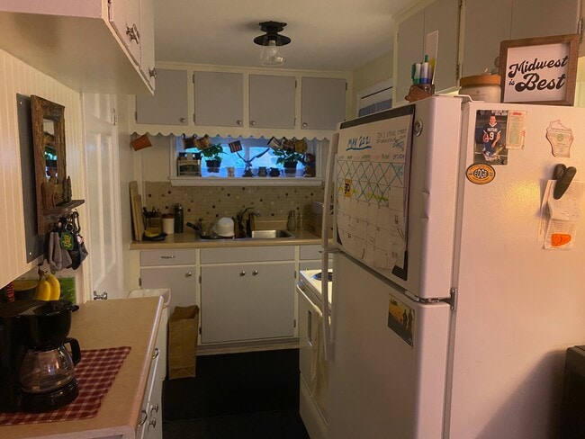 724 S Spring St, Port Washington, WI 53074 - photo 5