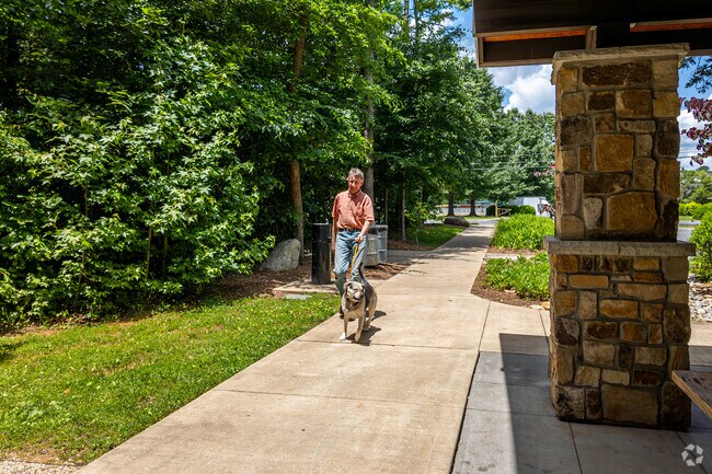 Evergreen Nature Preserve is a great place to take a walk with your pet in Eastland-Wilora Lake.