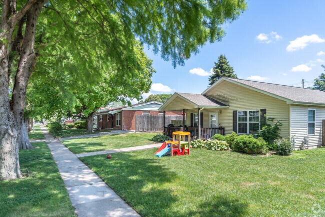 Many ranch-style homes line the King Park neighborhood in Urbana.